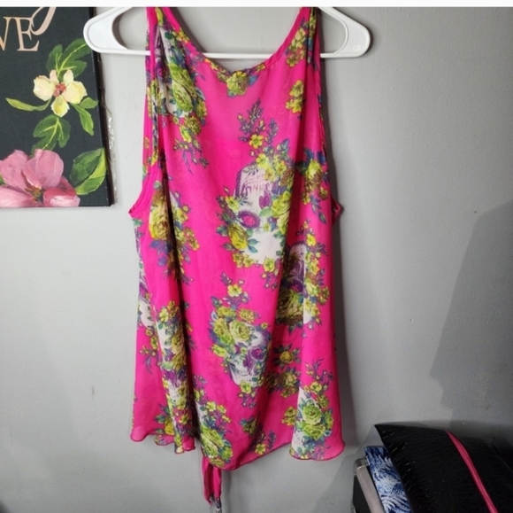DEB 2X HOT PINK FLORAL SKULL TANK - Picture 4 of 4